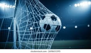 - 丹尼·格林：11.2分4.0篮板，三分球命中率高达45.5%，是外线重要的得分点。